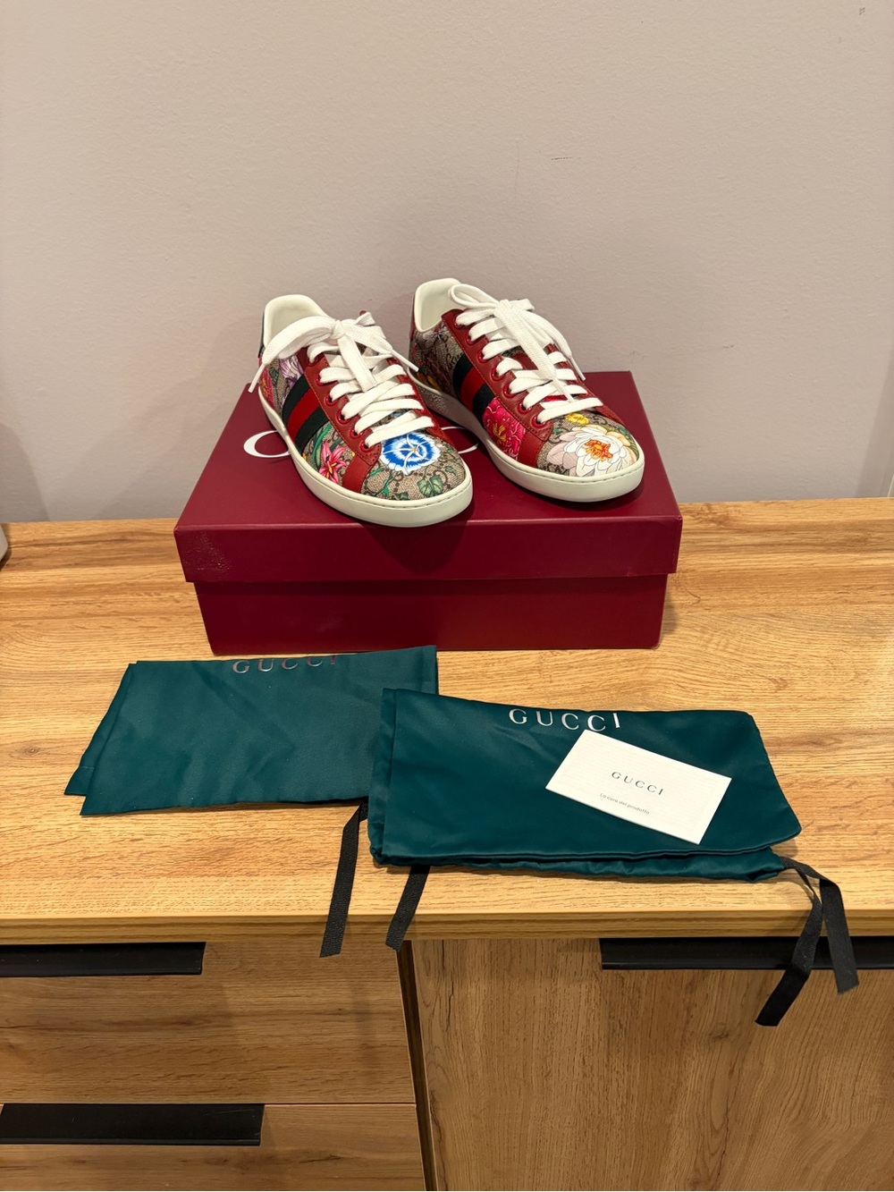 Gucci Multicolor Floral ACE Sneakers GG Supreme Leather
